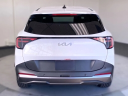 Kia Sportage LX FWD 2026