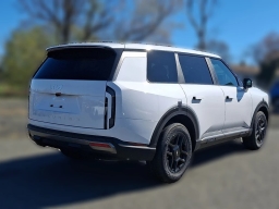 Kia Telluride LX FWD 2027