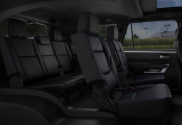 Toyota Sequoia Platinum 4WD (Natl) 2025