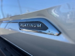 Toyota Sequoia Platinum 4WD (Natl) 2026