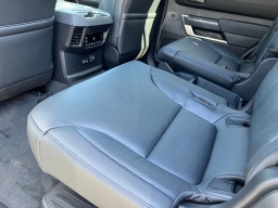 Toyota Sequoia Platinum 4WD (Natl) 2026