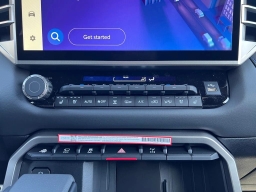 Toyota Sequoia Platinum 4WD (Natl) 2026