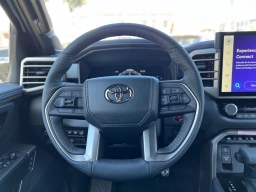 Toyota Sequoia Platinum 4WD (Natl) 2026