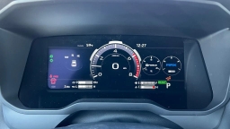 Toyota Sequoia Platinum 4WD (Natl) 2026