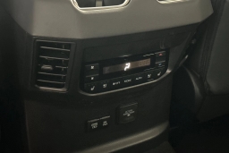 Toyota Sequoia Platinum 4WD (Natl) 2026