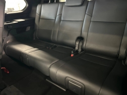 Toyota Sequoia Platinum 4WD (Natl) 2026