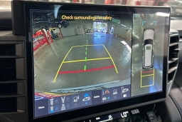 Toyota Sequoia Platinum 4WD (Natl) 2026