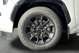 Toyota Sequoia Platinum 4WD (Natl) 2026