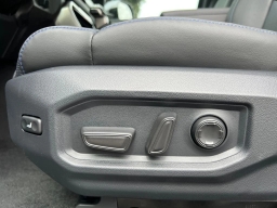 Toyota Sequoia Platinum 4WD (Natl) 2026