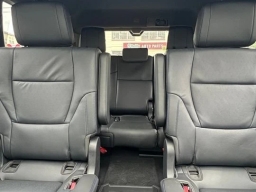 Toyota Sequoia Platinum 4WD (Natl) 2026