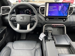 Toyota Sequoia Platinum 4WD (Natl) 2026