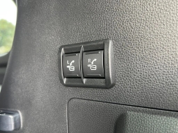 Toyota Sequoia Platinum 4WD (Natl) 2026