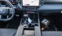 Toyota Sequoia TRD Pro 4WD (Natl) 2026