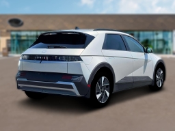 Hyundai IONIQ 5 SEL RWD 2025