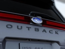 Subaru Outback Touring AWD 2026