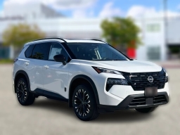 Nissan Rogue Dark Armor FWD 2026