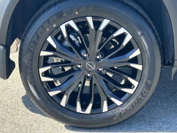 Nissan Rogue Dark Armor FWD 2026