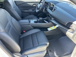 Nissan Rogue Dark Armor FWD 2026