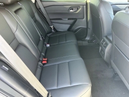 Nissan Rogue Dark Armor FWD 2026