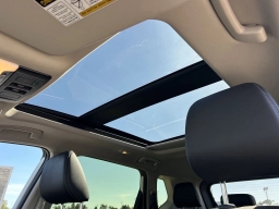 Nissan Rogue Dark Armor FWD 2026