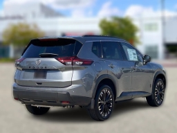 Nissan Rogue Dark Armor FWD 2026