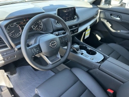 Nissan Rogue Dark Armor FWD 2026