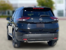 Nissan Rogue Dark Armor FWD 2026