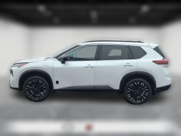 Nissan Rogue Dark Armor AWD 2026