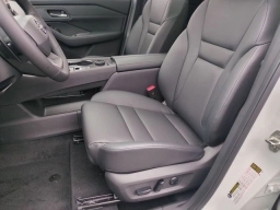 Nissan Rogue Dark Armor AWD 2026