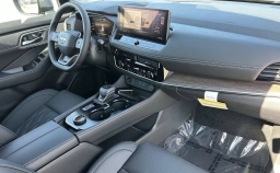 Nissan Rogue Platinum AWD 2026