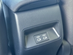 Toyota Corolla LE CVT (Natl) 2026