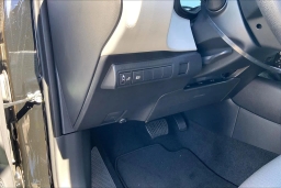 Toyota Corolla LE CVT (Natl) 2026