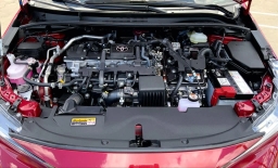 Toyota Corolla Hybrid LE FWD (Natl) 2026