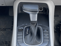 Hyundai Kona SE FWD 2026