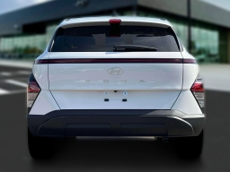 Hyundai Kona SE FWD 2026