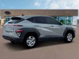 Hyundai Kona SE FWD 2026