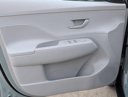 Hyundai Kona SE FWD 2026