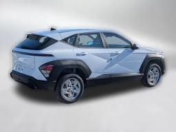 Hyundai Kona SE AWD 2026