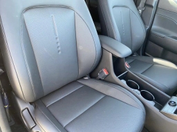 Hyundai Kona SEL Premium FWD 2026