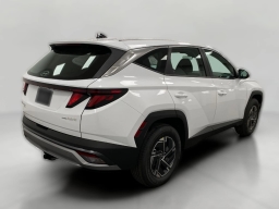 Hyundai Tucson Hybrid Blue SE AWD 2026