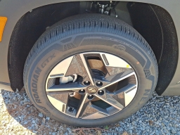 Hyundai Tucson Hybrid SEL AWD 2026