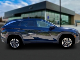 Hyundai Tucson Hybrid SEL AWD 2026