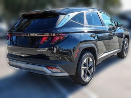 Hyundai Tucson Hybrid SEL AWD 2026