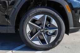 Hyundai Tucson Hybrid SEL AWD 2026