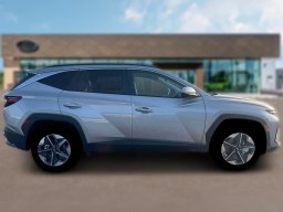 Hyundai Tucson Hybrid SEL AWD 2026
