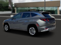 Hyundai Tucson Hybrid SEL AWD 2026