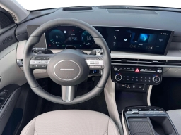 Hyundai Tucson Hybrid Limited AWD 2026