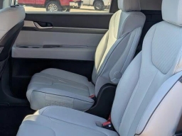 Hyundai Palisade SEL FWD 2025