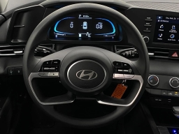 Hyundai Elantra SE IVT 2026
