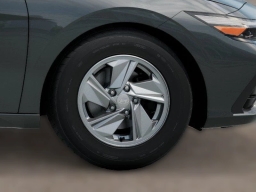 Hyundai Elantra SE IVT 2026